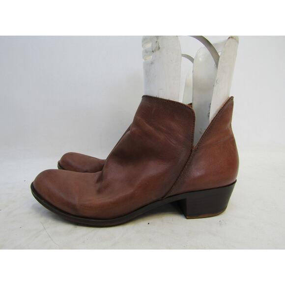 Lucky Brand Womens Size 8 M Brown Leather Zip Ankle Fashion Boots Bootie - Picture 1 of 11